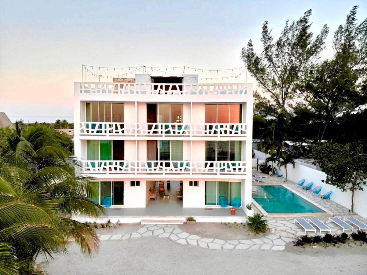 Playa 55 Beach Escape - Adults Only Guesthouse Селестун Екстериор снимка