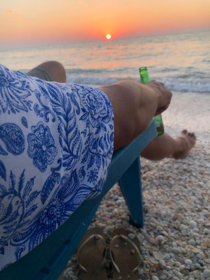 Playa 55 Beach Escape - Adults Only Guesthouse Селестун Екстериор снимка