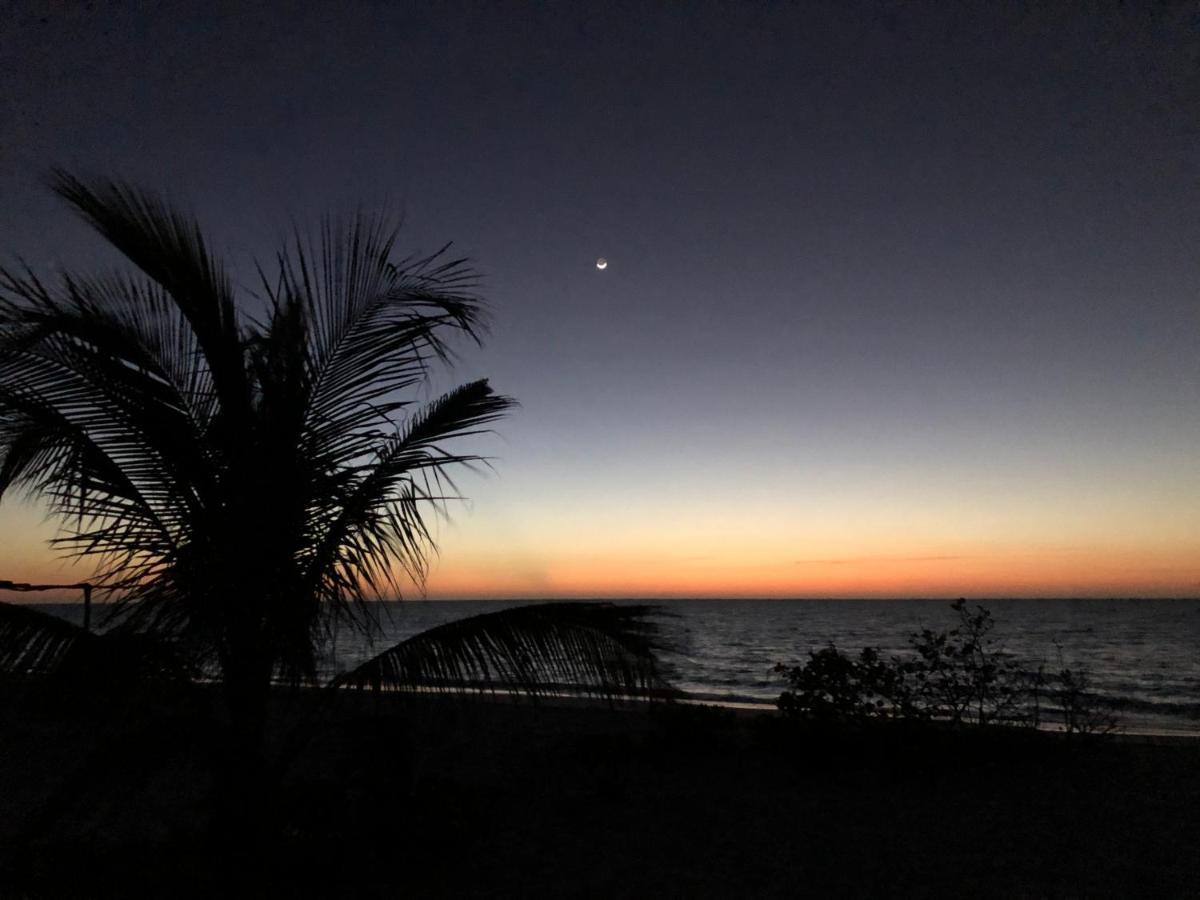 Playa 55 Beach Escape - Adults Only Guesthouse Селестун Екстериор снимка