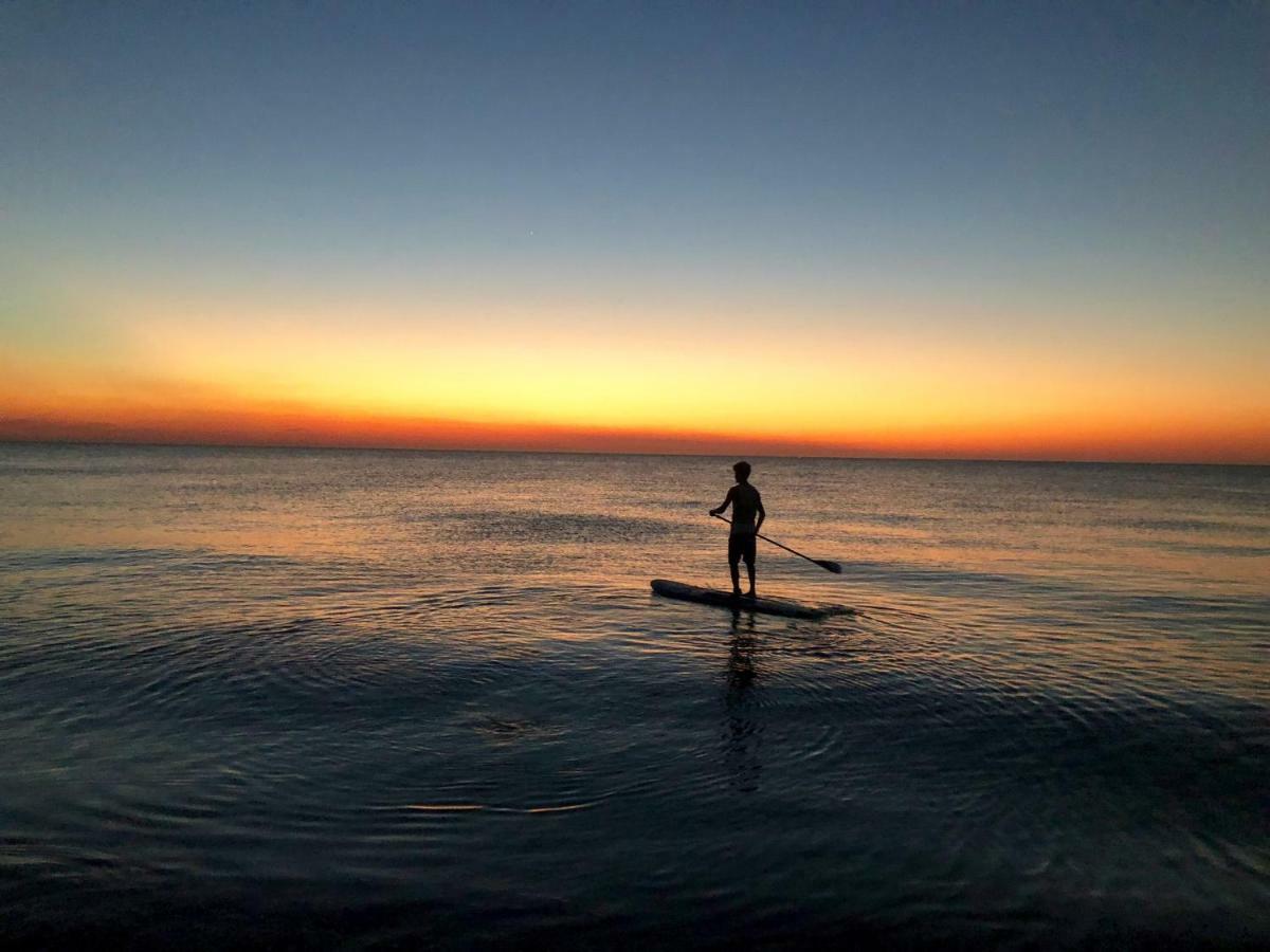 Playa 55 Beach Escape - Adults Only Guesthouse Селестун Екстериор снимка