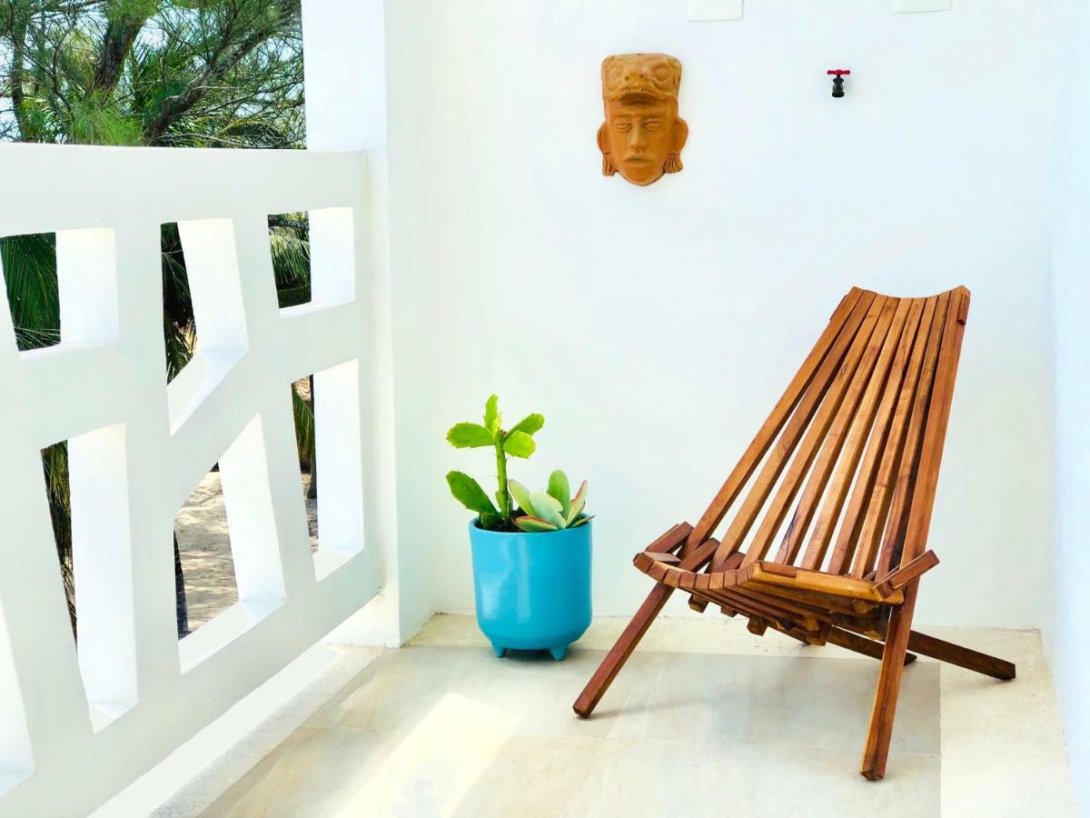 Playa 55 Beach Escape - Adults Only Guesthouse Селестун Екстериор снимка