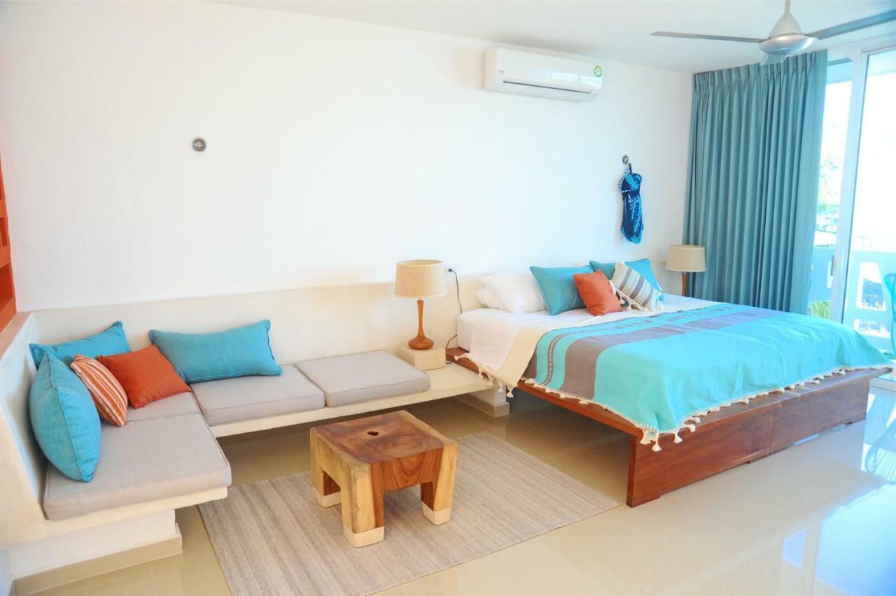 Playa 55 Beach Escape - Adults Only Guesthouse Селестун Екстериор снимка